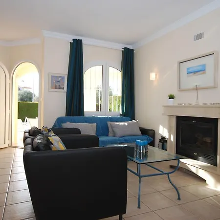Coastal With Wellness Villa Oliva